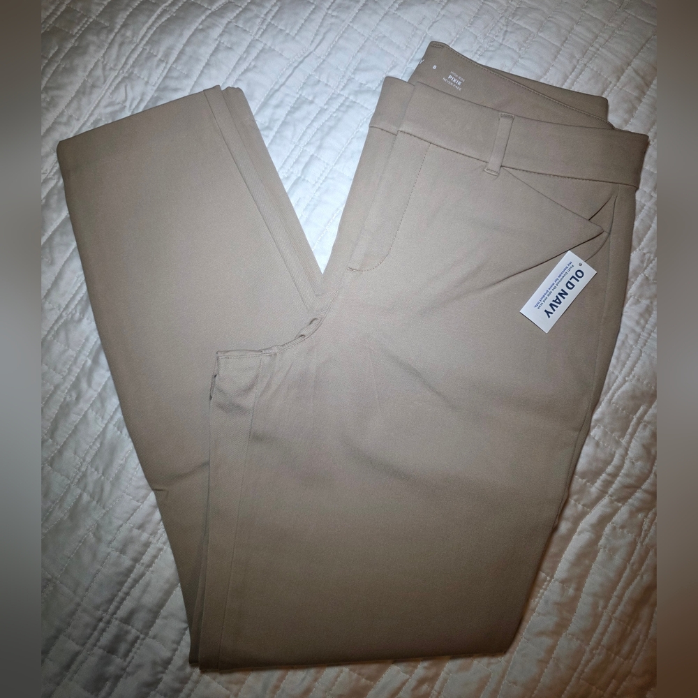 Old Navy Women's Khaki Chinos